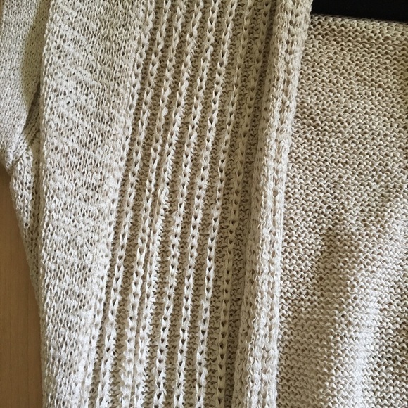 WDNY Sleeveless Sweater Medium - Picture 2 of 4